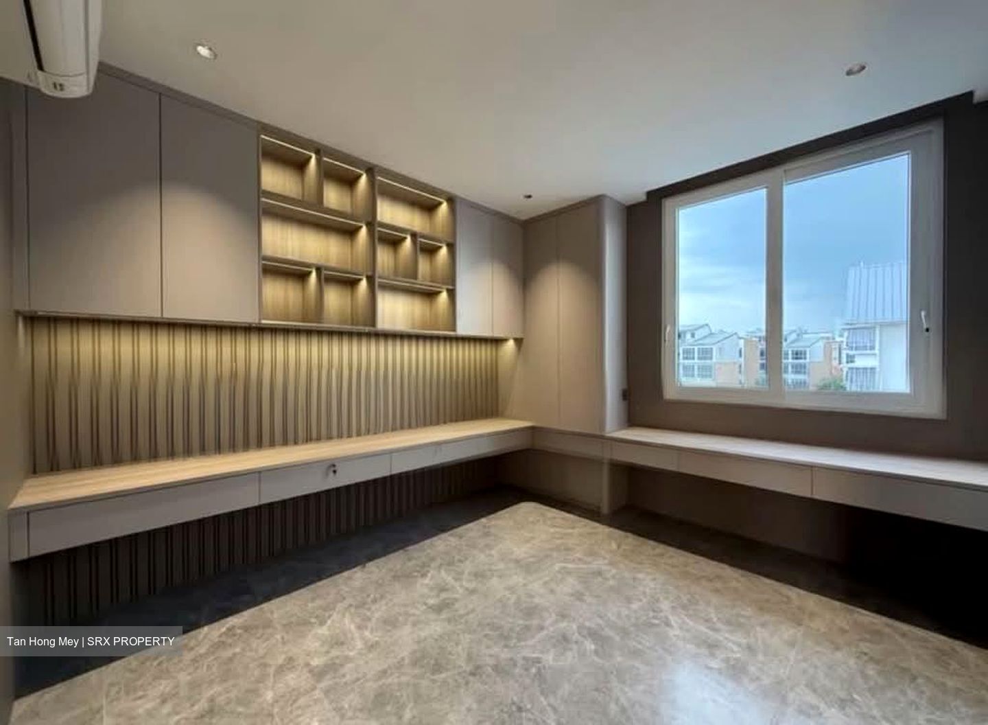 Grace Garden (D15), Terrace #568314351